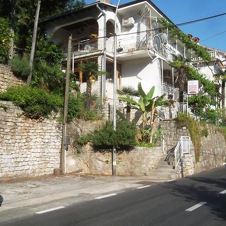 Apartments Edi - Captain'S House Moscenicka Draga Ruang foto